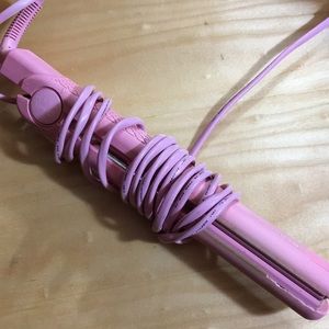 Pinks straightener